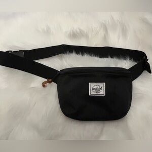 Herschel Supply Company | Black Crossbody Bag